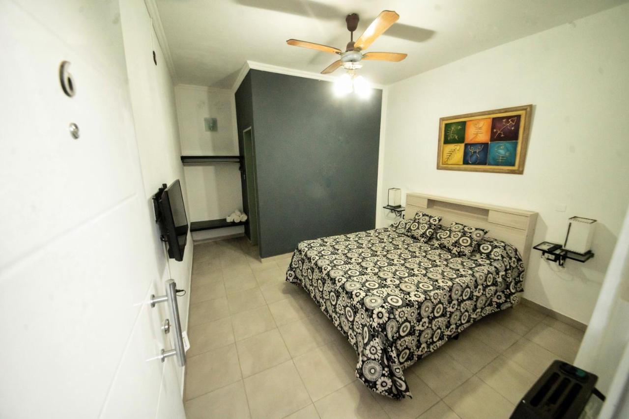 Maktub Departamentos Y Habitaciones Alta Gracia Eksteriør bilde