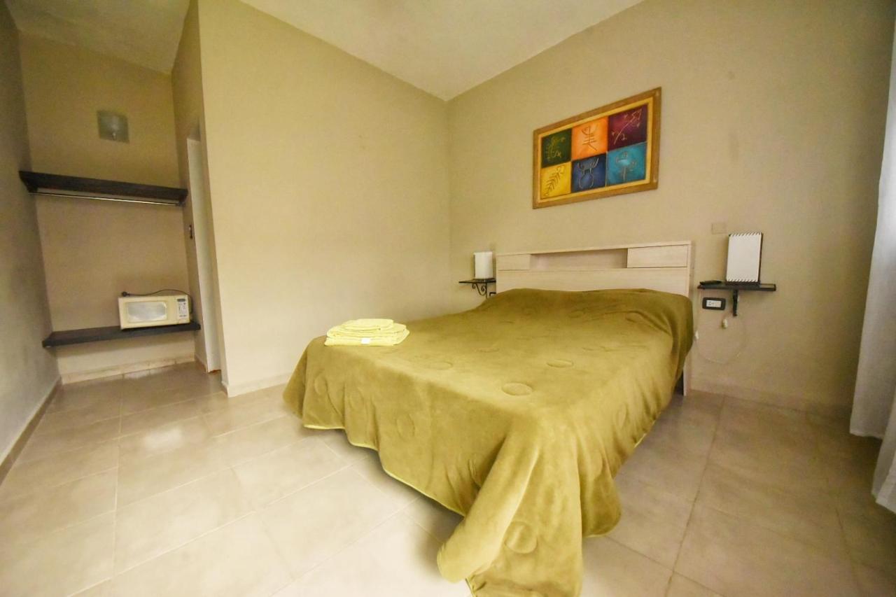Maktub Departamentos Y Habitaciones Alta Gracia Eksteriør bilde